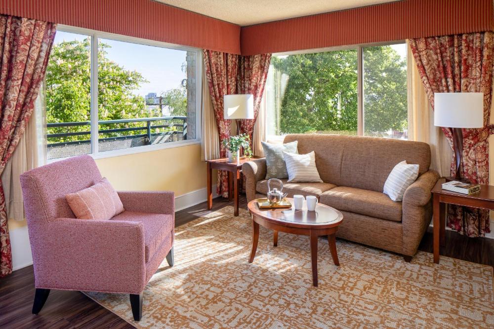 Park Lane Suites & Inn