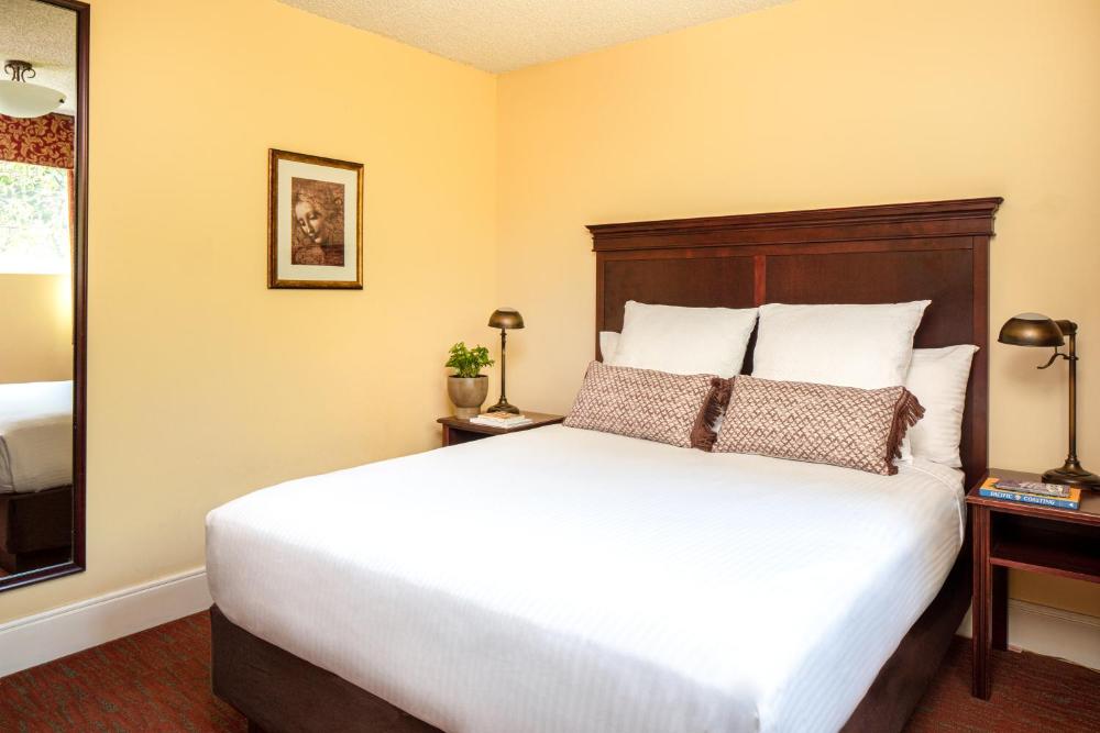 One Bedroom Suite interior